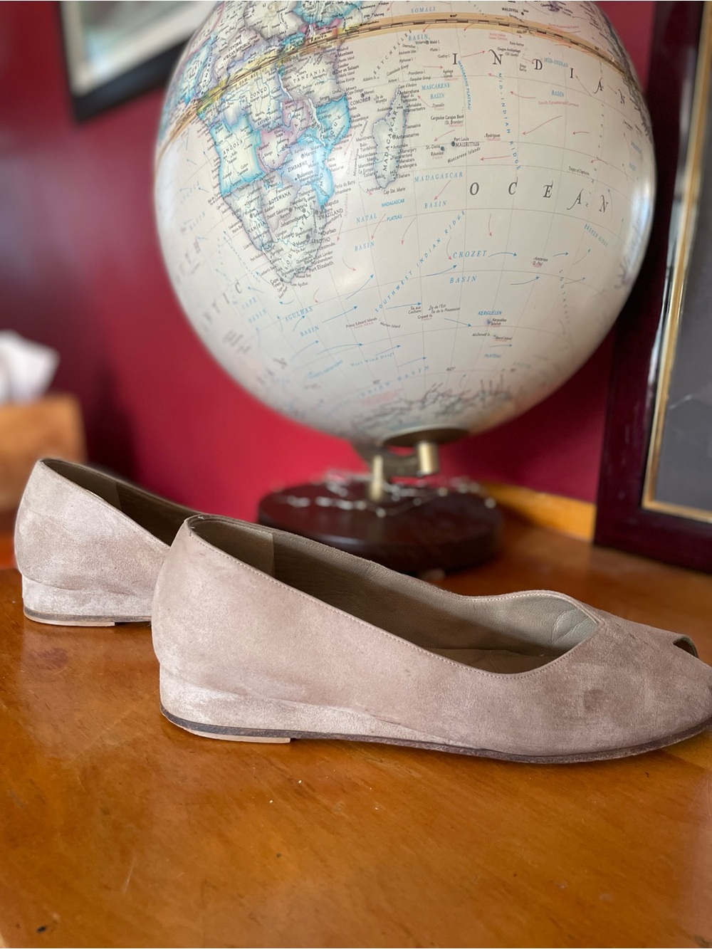 Vintage Bruno Magli Suede Women's Peep Toe Ballet Flats in Taupe Size 7.5
